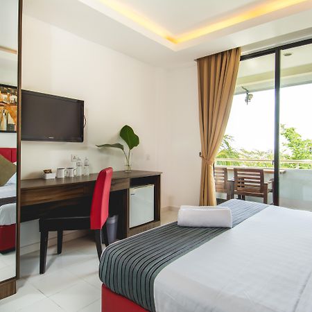 Alia Residence Business Resort Padang Mat Sirat Exterior photo